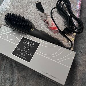 Soleil 2.0 Heat Brush Black with vinyl arched bristles